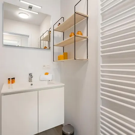 Maison Basil - House With Garden And Parking 미들케르케